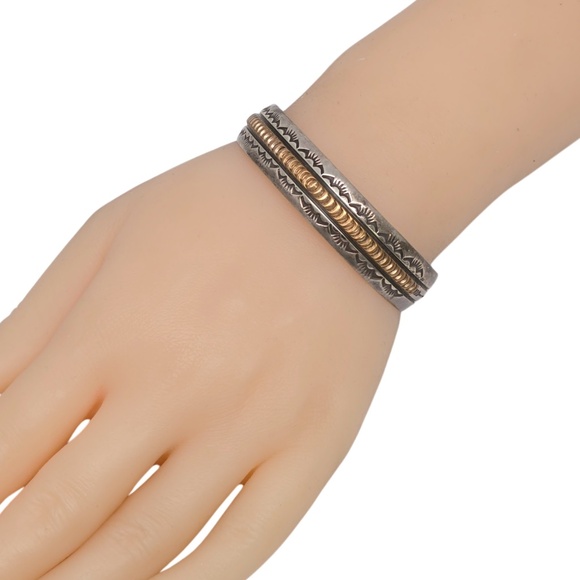 Native American Signed R Sterling Silver Gold Accent Stamped Cuff Bracelet 20838 - Picture 10 of 10